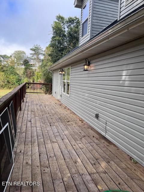 832 Catherine Crisp Dr, Kodak, TN 37764