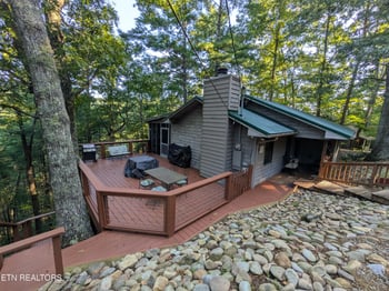 832 Christy Ln, Townsend, TN 37882