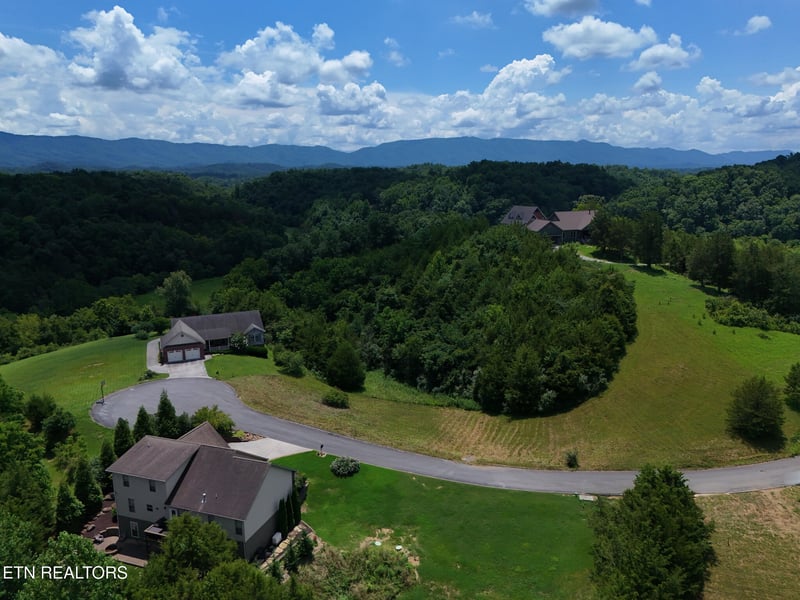 832 Gavin Ln, Seymour, TN 37865