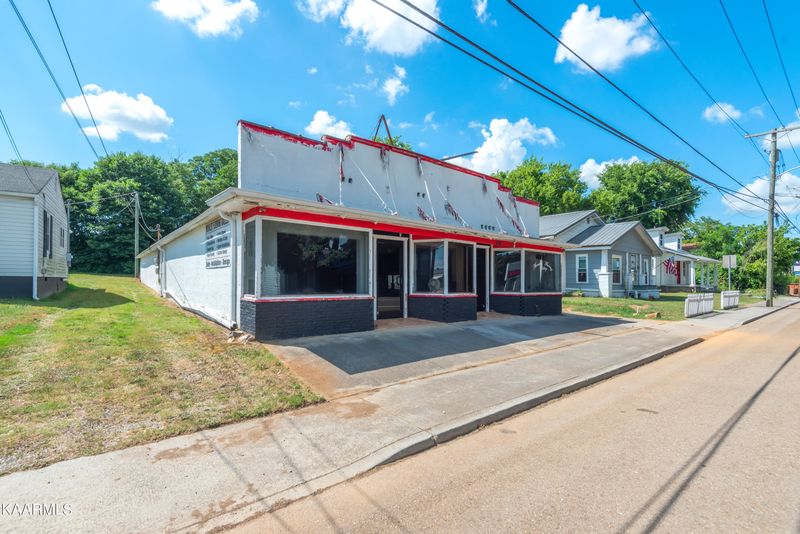 832 Mulberry St, Loudon, TN 37774