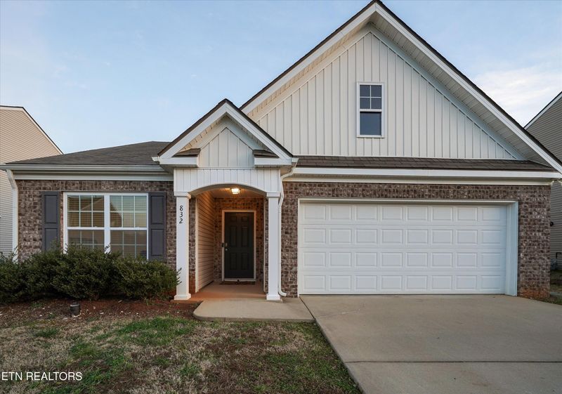 832 Old Towne Loop Dr, Seymour, TN 37865
