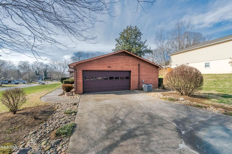 832 Pintail Rd, Knoxville, TN 37934