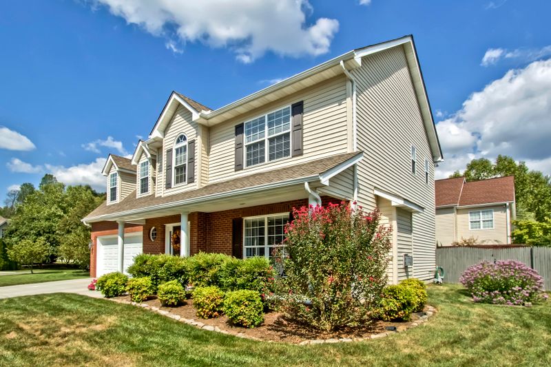 832 Tanner Ln, Knoxville, TN 37919