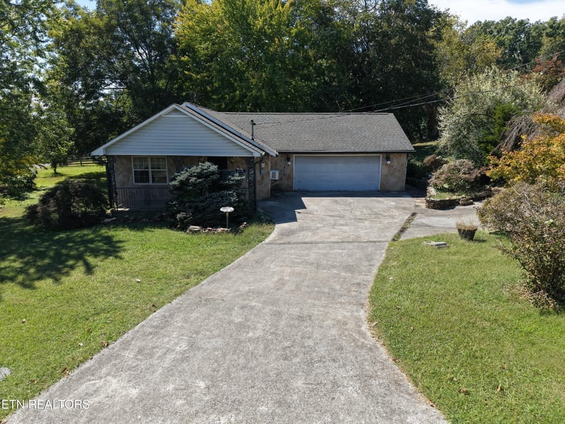 8325 Sharp Rd, Powell, TN 37849