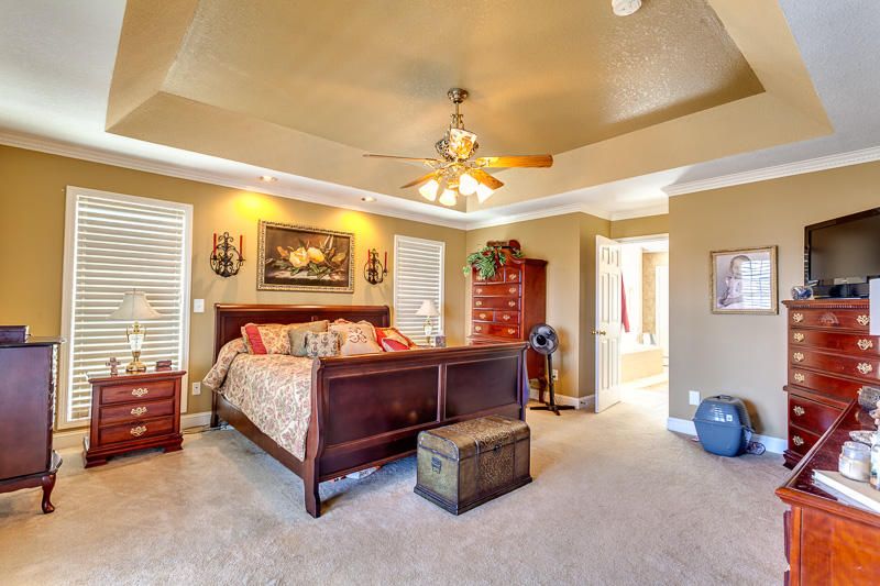 8328 Cliff Ridge Ct, Corryton, TN 37721