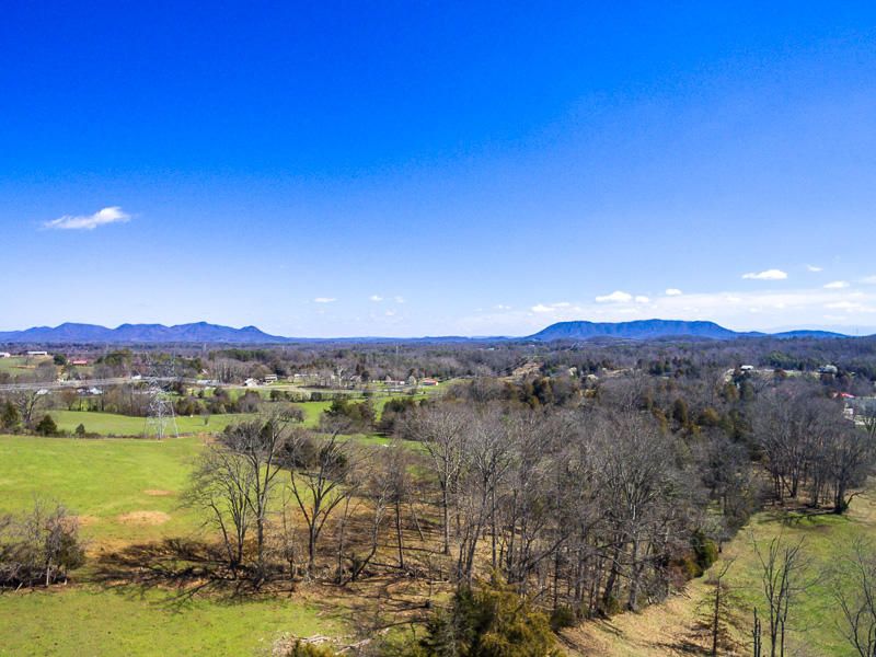 8328 Cliff Ridge Ct, Corryton, TN 37721