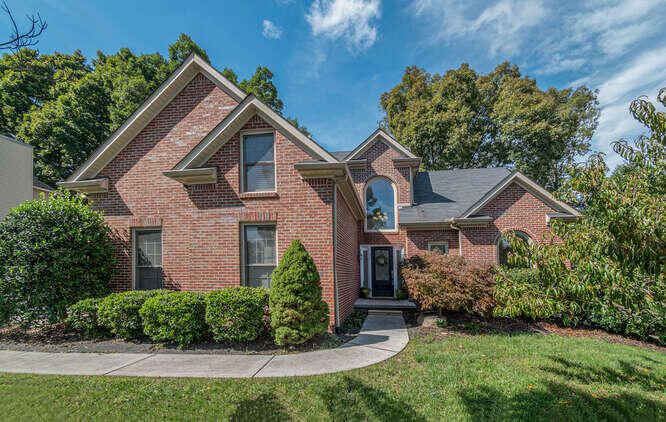 8329 Birch Run Ln, Knoxville, TN 37919