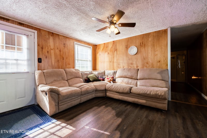 833 - 825 Elder Ln, Kodak, TN 37764