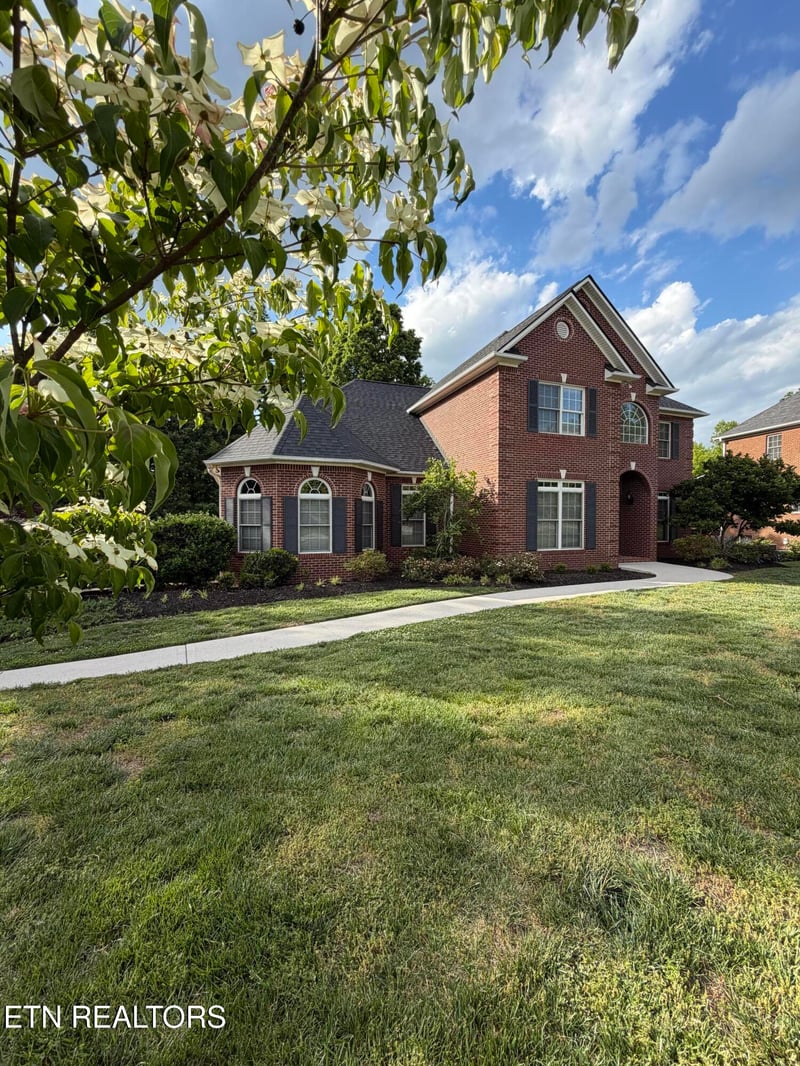 833 Brochardt Blvd, Knoxville, TN 37934