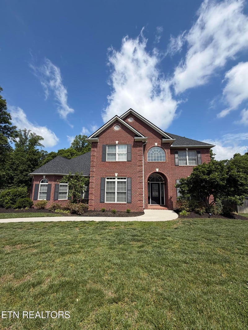 833 Brochardt Blvd, Knoxville, TN 37934