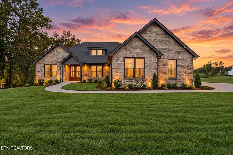 833 Keating Loop, Crossville, TN 38555