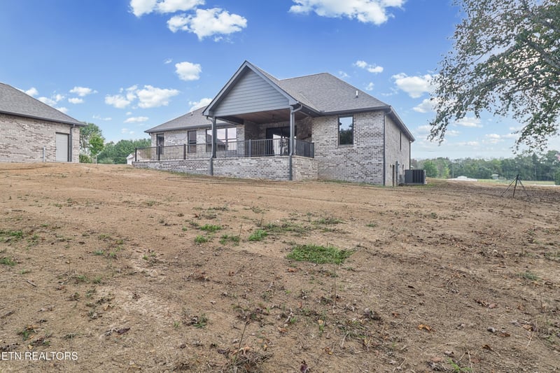 833 Keating Loop, Crossville, TN 38555