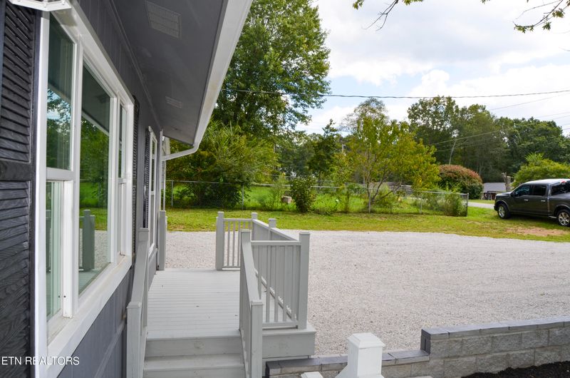 833 Prentice St, Crossville, TN 38555