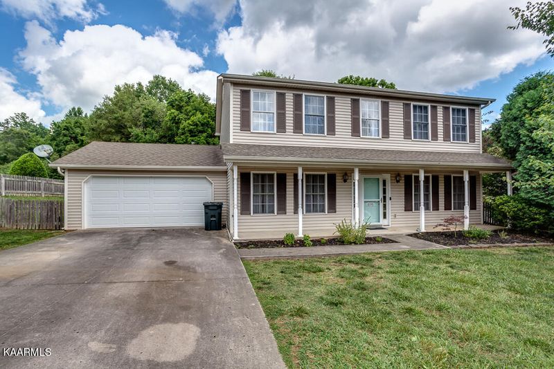 8330 Foxworth Tr, Powell, TN 37849