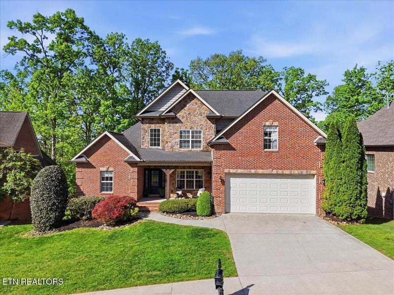 8333 Bluestone Ln, Knoxville, TN 37938