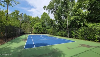 8334 Kiva Dunes Ln, Knoxville, TN 37938