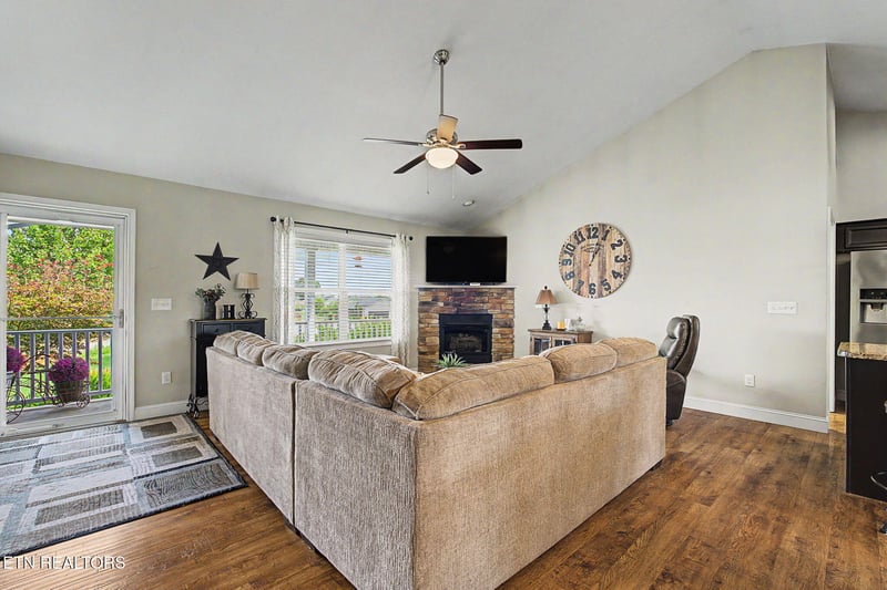 834 Wehali Tr, Kodak, TN 37764