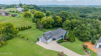 834 Wehali Tr, Kodak, TN 37764