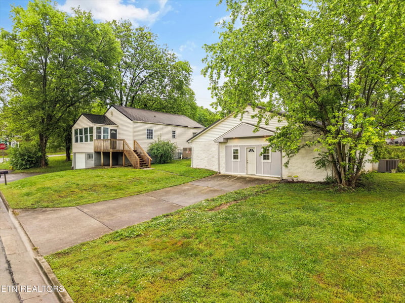 835 E Lincoln Rd, Alcoa, TN 37701