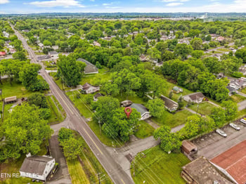 835 E Lincoln Rd, Alcoa, TN 37701