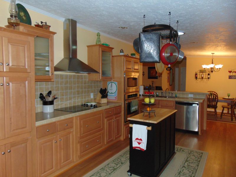 835 Eagle Point Dr, Rockwood, TN 37854