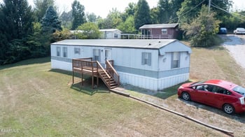 835 Holbert Ln, Kodak, TN 37764
