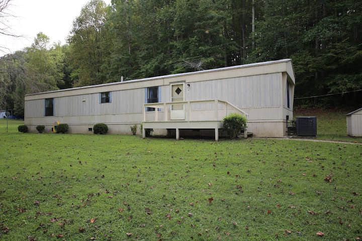 835 Seaton Ln, Seymour, TN 37865