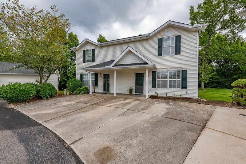 836 Duchess Way, Knoxville, TN 37912