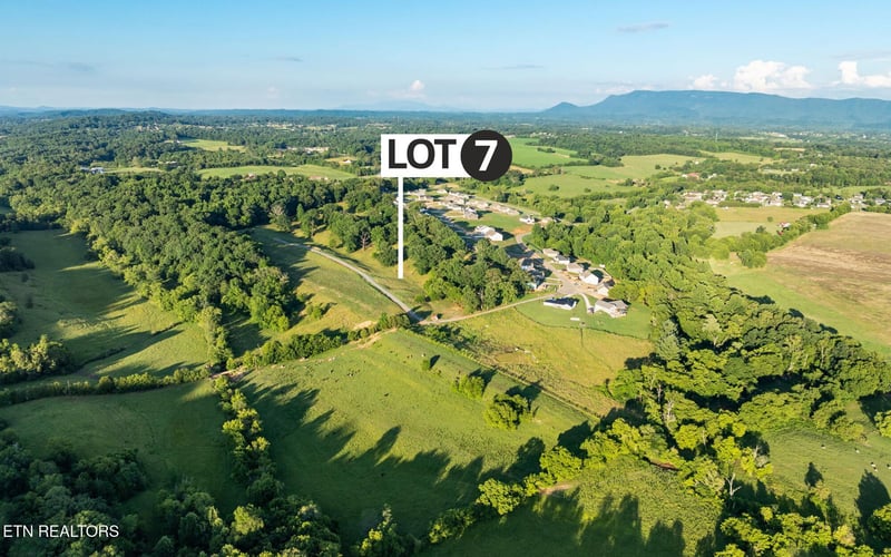 836 Franklin Crossing, Maryville, TN 37804