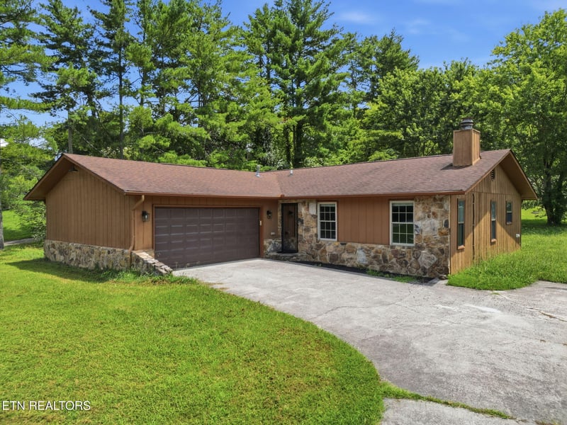 836 Marcaro Ln, Maryville, TN 37801