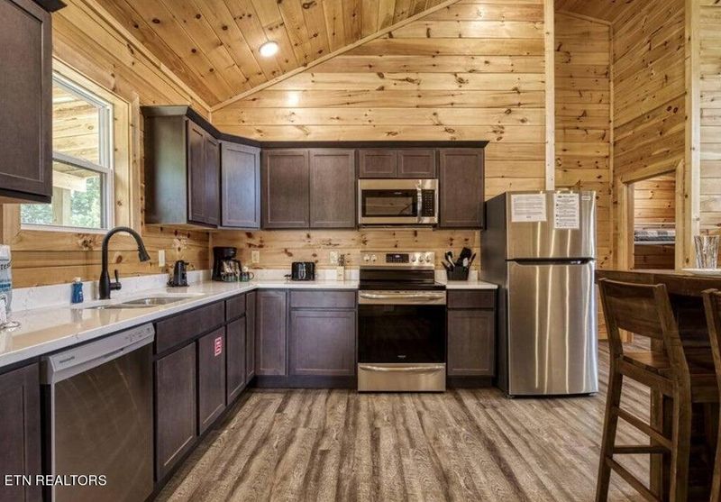 837 Blue Herring Way, Sevierville, TN 37876