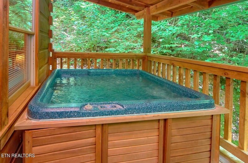 837 Sunrise Blvd, Sevierville, TN 37862