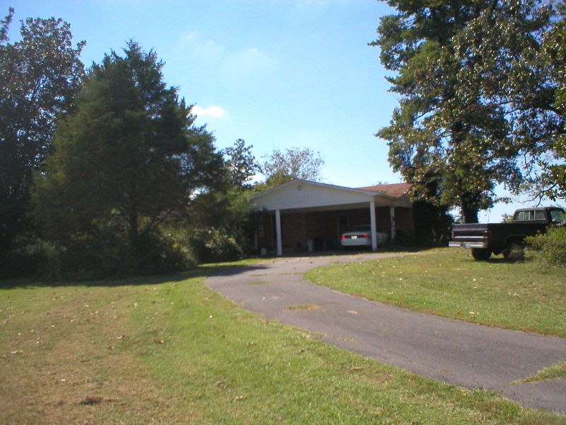 838 County Road 609, Athens, TN 37303