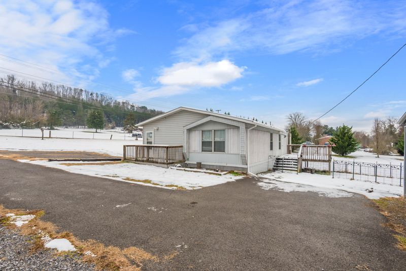 838 S Old Sevierville Pike, Seymour, TN 37865