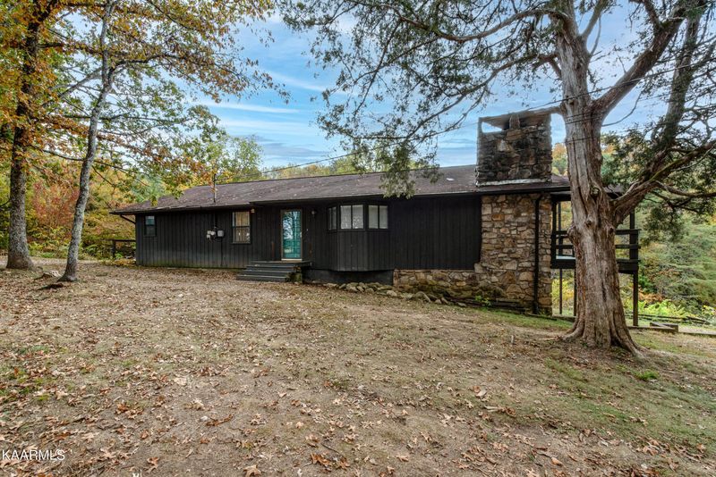839 Goose Gap Rd, Sevierville, TN 37876
