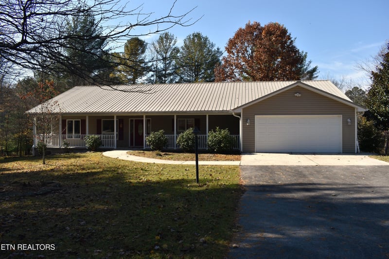 84 Evergreen Pl, Sparta, TN 38583