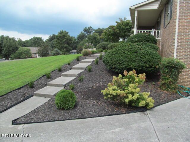 840 Dewberry Dr, Morristown, TN 37814