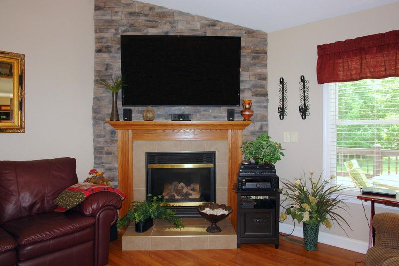 840 E Deer Creek Dr, Crossville, TN 38571