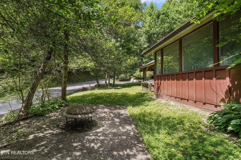840 E Highland Dr, Gatlinburg, TN 37738