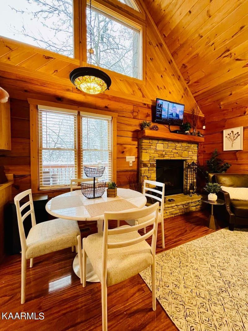 840 Mill Creek Rd, Pigeon Forge, TN 37863