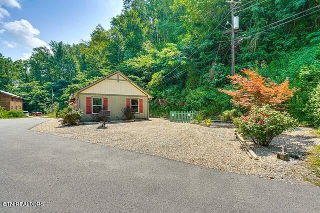 840 Sleepy Hollow Rd, Gatlinburg, TN 37738