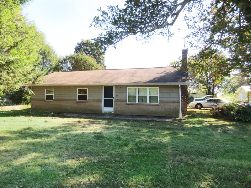 840 Williamson Chapel Rd, Maryville, TN 37801
