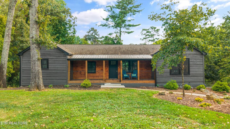 8400 Woodbrook Dr, Knoxville, TN 37919