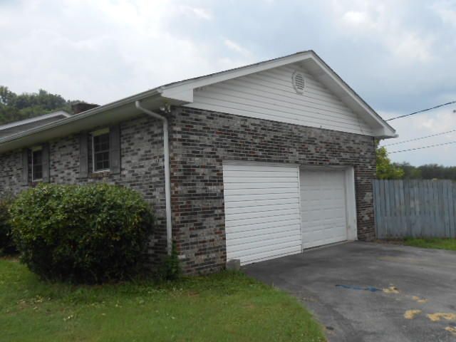 8403 Finger Rd, Knoxville, TN 37920