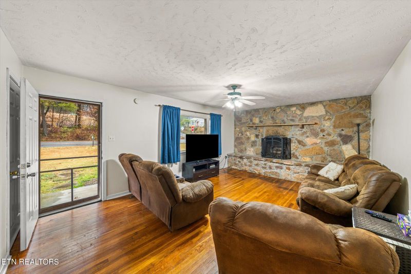 8403 Heiskell Rd, Powell, TN 37849