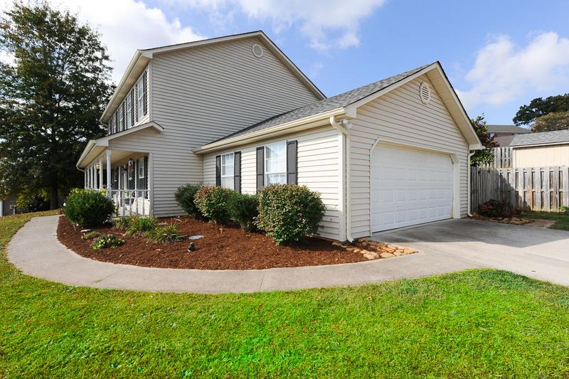 8403 Kimberwick Ct, Powell, TN 37849