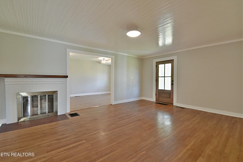 8405 S Northshore Dr, Knoxville, TN 37919