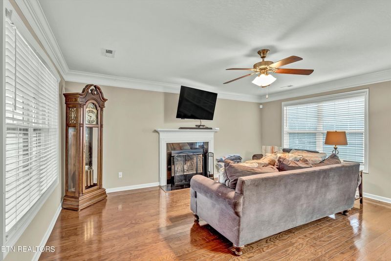 8405 Vessel Ln, Powell, TN 37849