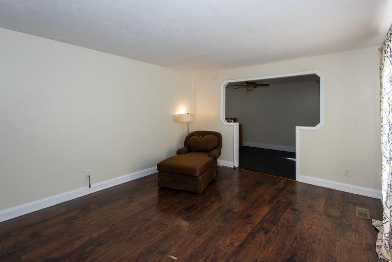 8409 Cascade Ln, Knoxville, TN 37923
