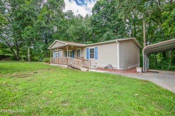 8411 Bowman Hollow Rd, Powell, TN 37849